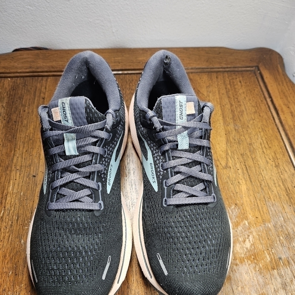 Brooks Ghost 14 Running Shoes Women's Size 11it have a little tear inside the s - Picture 2 of 8
